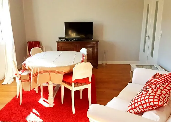 Maison Spacieuse Renovee